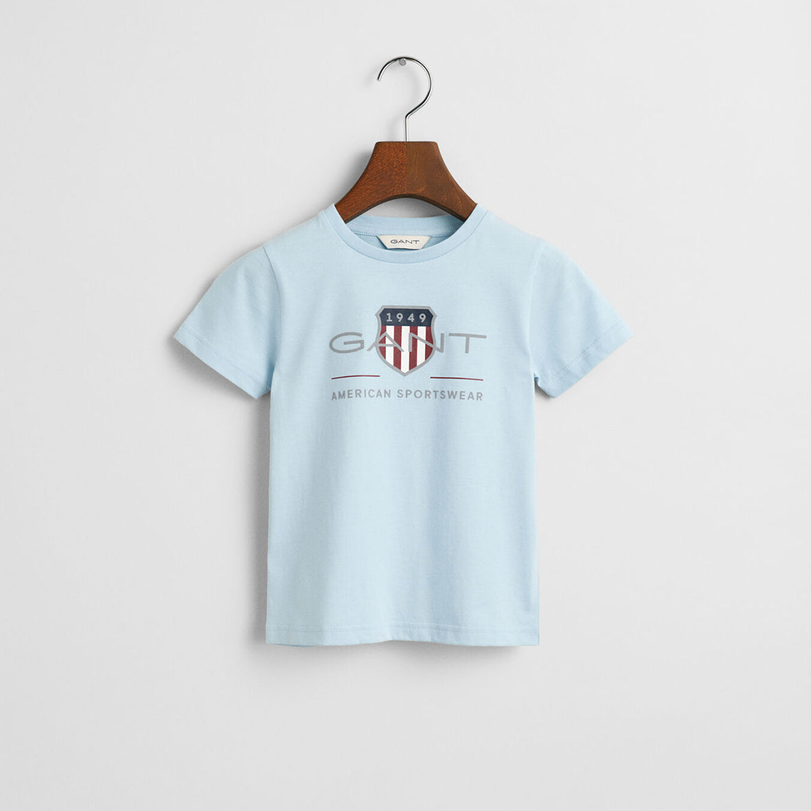 Gant, T-shirts, Gant - Calming blue archive shield short sleeved T-shirt